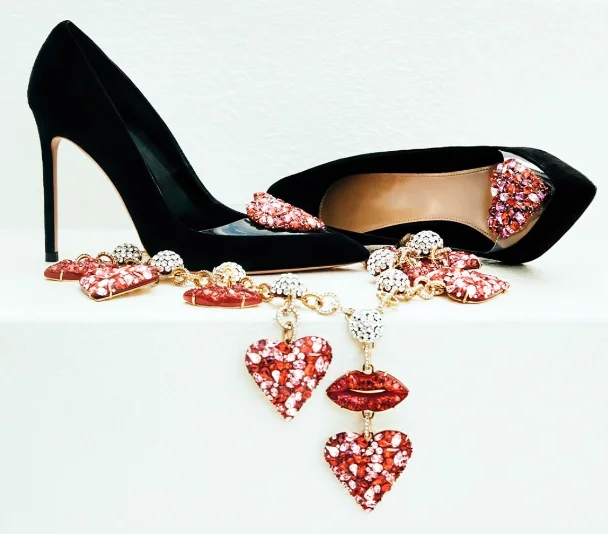 Heart Shape Gems Splicing PVC Stiletto Pumps Rhinestone Pointy Slip-on Elegant Sexy women\'s Party Dress Footwear