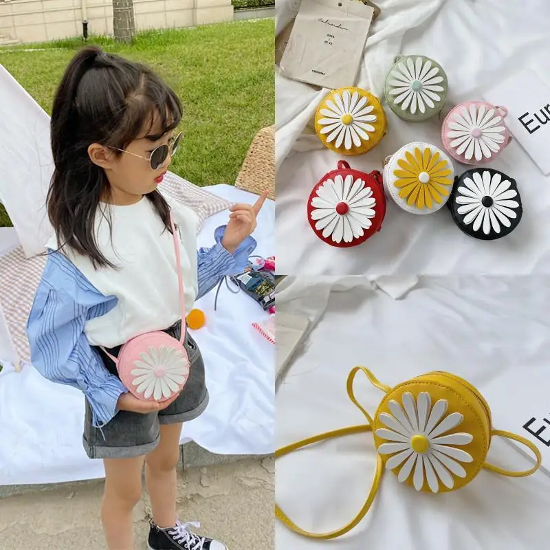 

Cute Kids Girl Shoulder Bag Cartoon Floral Round Messenger Bag for Toddler Lovely Travel Cash Hair Clip Storage Bag