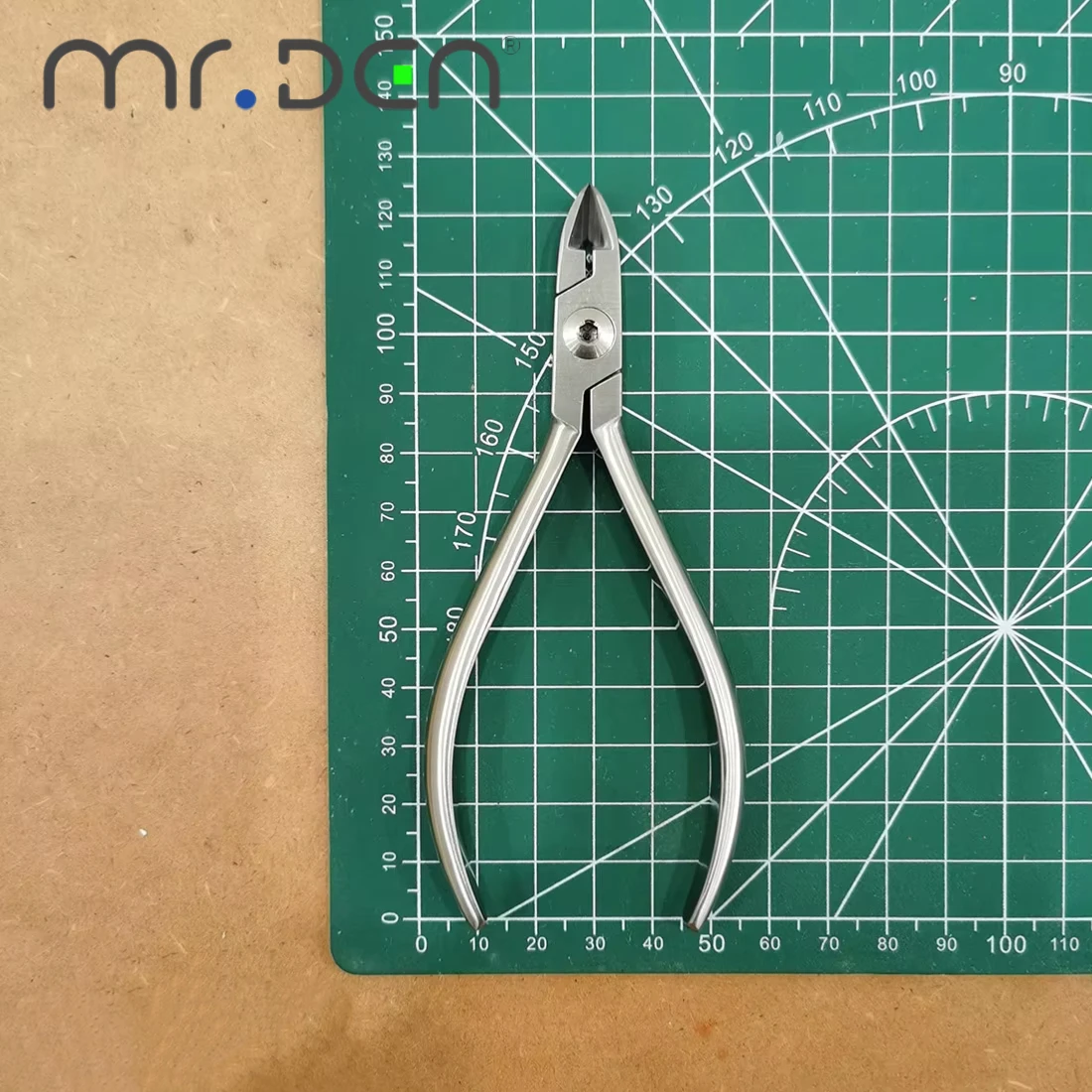 السيد دن كماشة تقويم الأسنان ضمد سلك خفيف القاطع ضمد ذو طيات أدوات طب الأسنان قوس الأسلاك الأساسية أداة