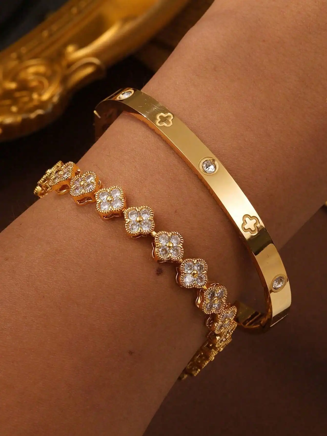 UILZ Delicate Lucky Clover Women Bracelet – Only .16!