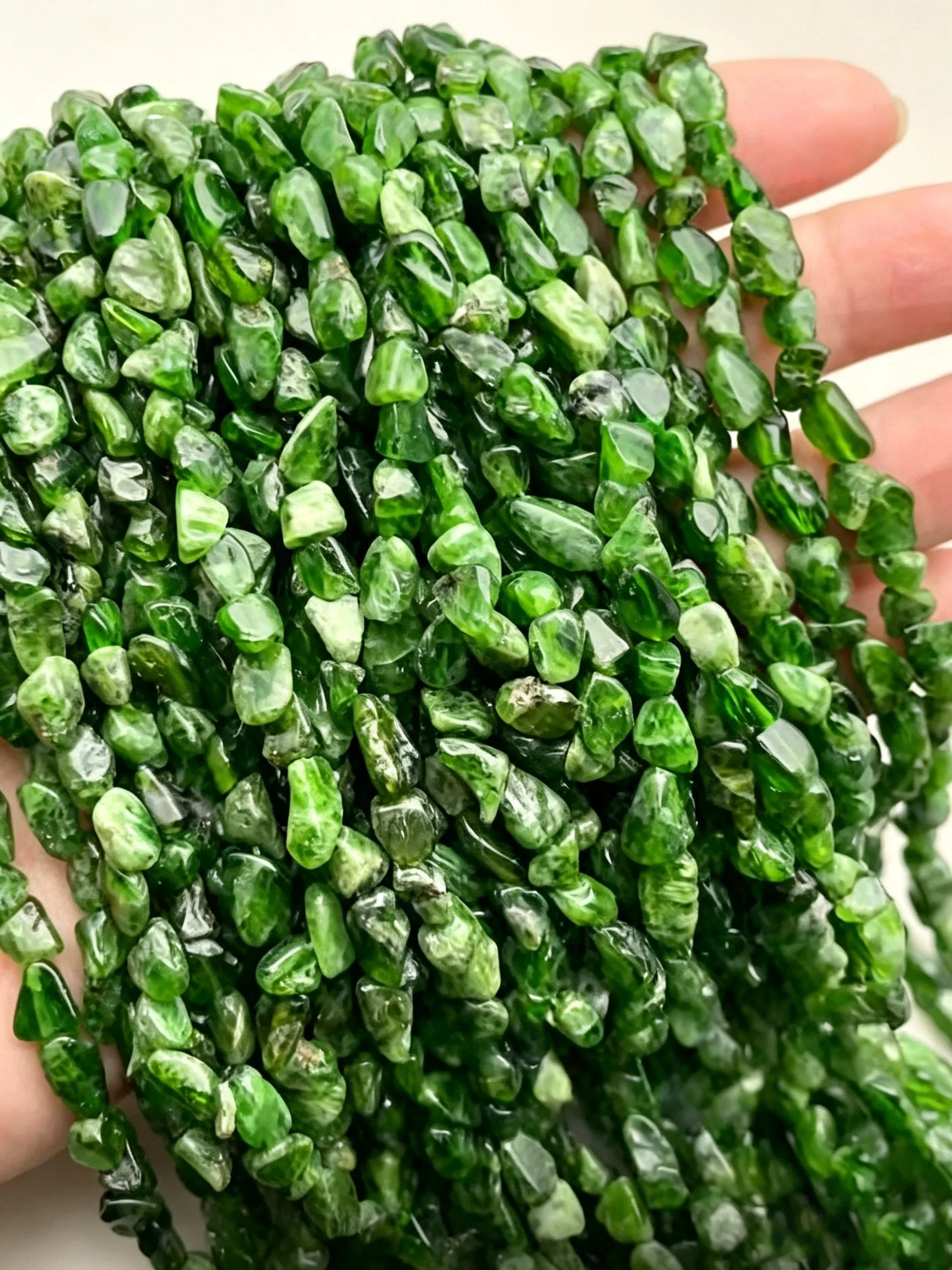 5 Strands 6x7mm Natural Green Chrome Diopside Freeform Loose Beads 15.8
