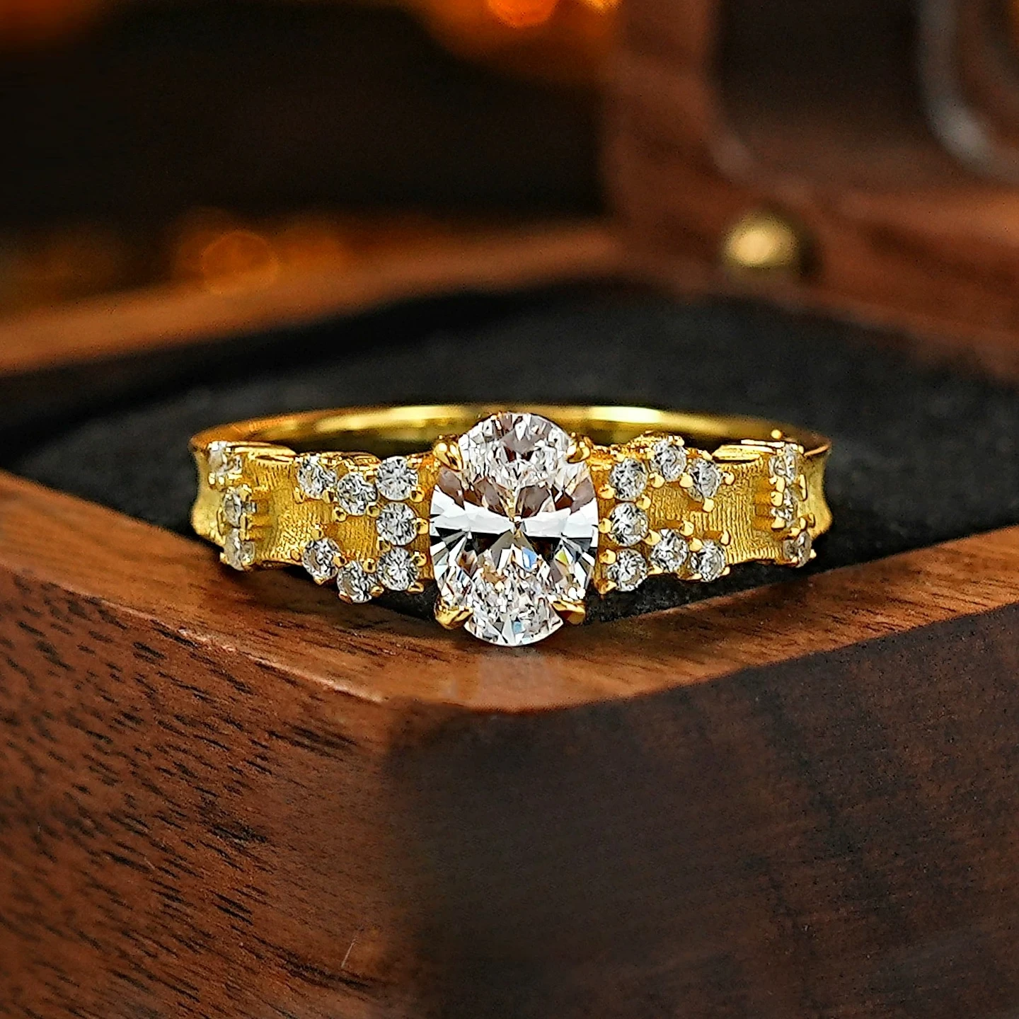 

S925 pure silver ring with luxurious starry zirconia brushed texture, niche design for women's jewelry