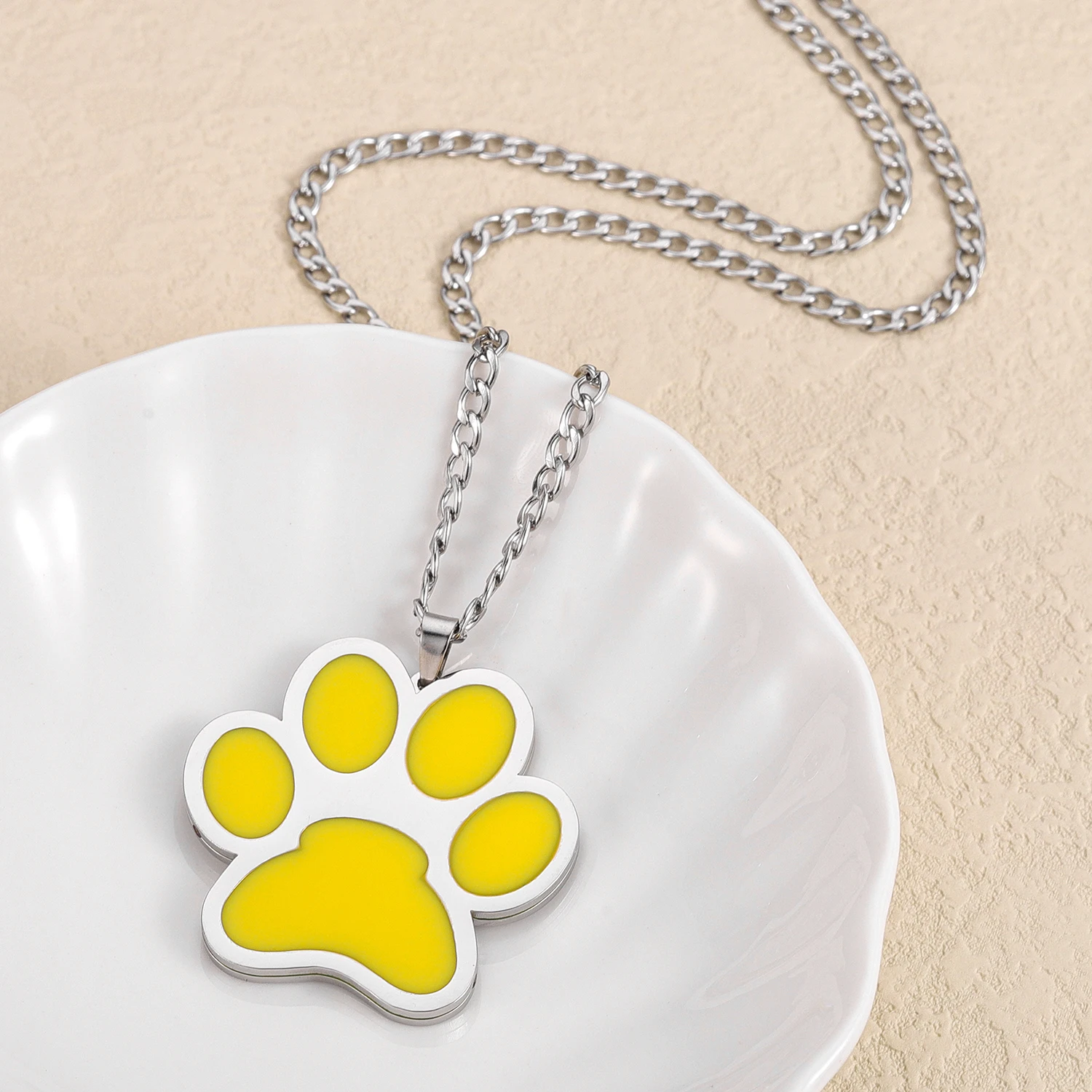 Custom Enamel Pet Dog Paw Necklace Personalized Engraved Name Pendant Unique Custom Pet Jewelry Memorial Gift for Pet Lovers