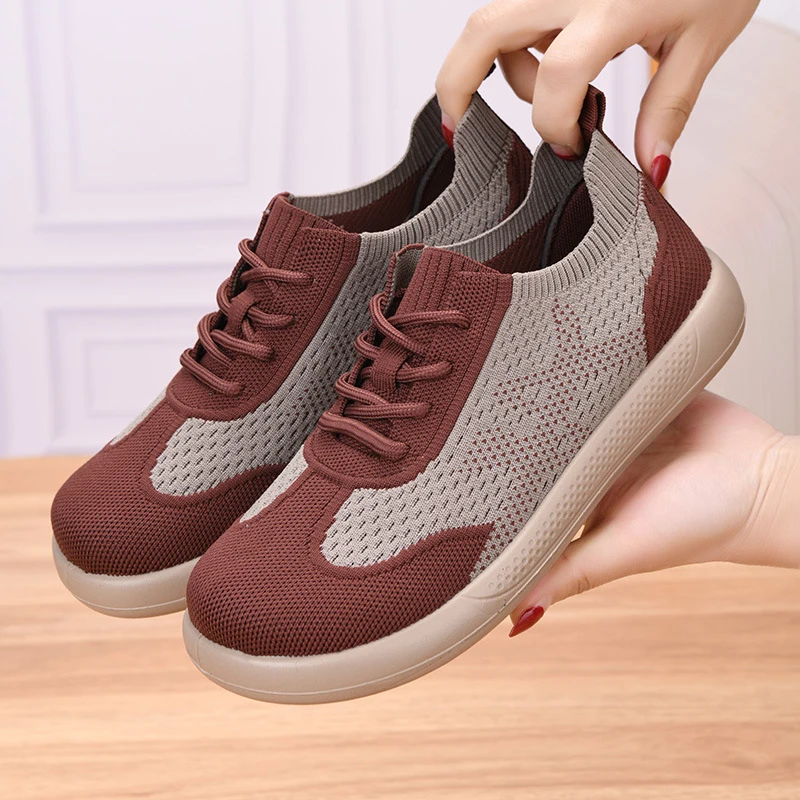 Women's 2026 Summer New Breathable Mesh Versatile Sneakers Soft soled Lightweight and Comfortable Outdoor Sneakers