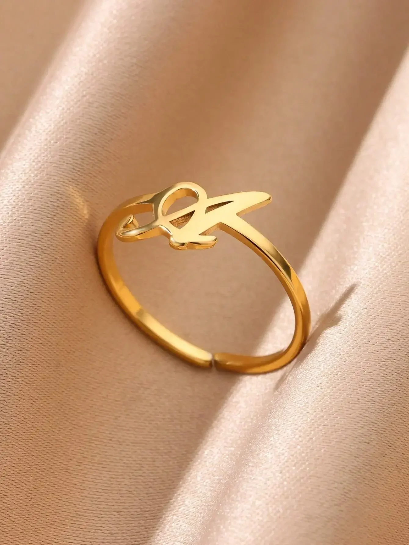 Elegant 18K Gold Plated Stainless Steel Open Initial Ring For Women And Men – Personalized 26 Letter Dainty Fashion Jewelry Gift