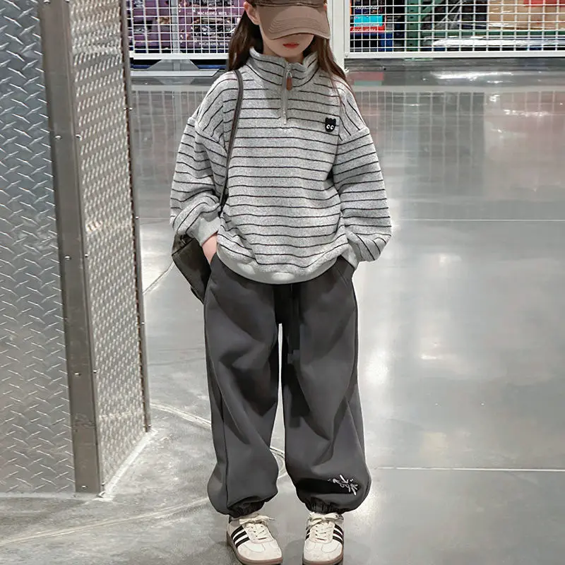 

Новый полосатый толстый теплый свитшот на флисовой подкладке с воротником-стойкой и полумолнией для девочек, осенне-зимний топ для больших детей