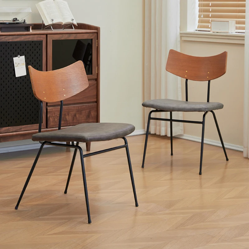 

Nordic Retro Leather Dining Chair with Iron Frame Modern Cozy Wooden Back Living Room Chairs Sturdy Wide Kitchen Chair Furniture
