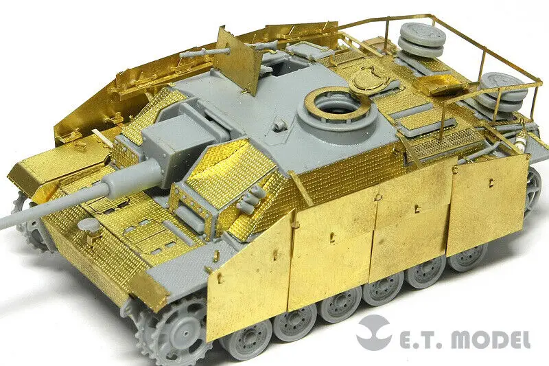 

ET Model 1/72 E72-019 WWII German StuG.III Ausf.G Schurzen (Late Version) For DRAGON Kit No Tank