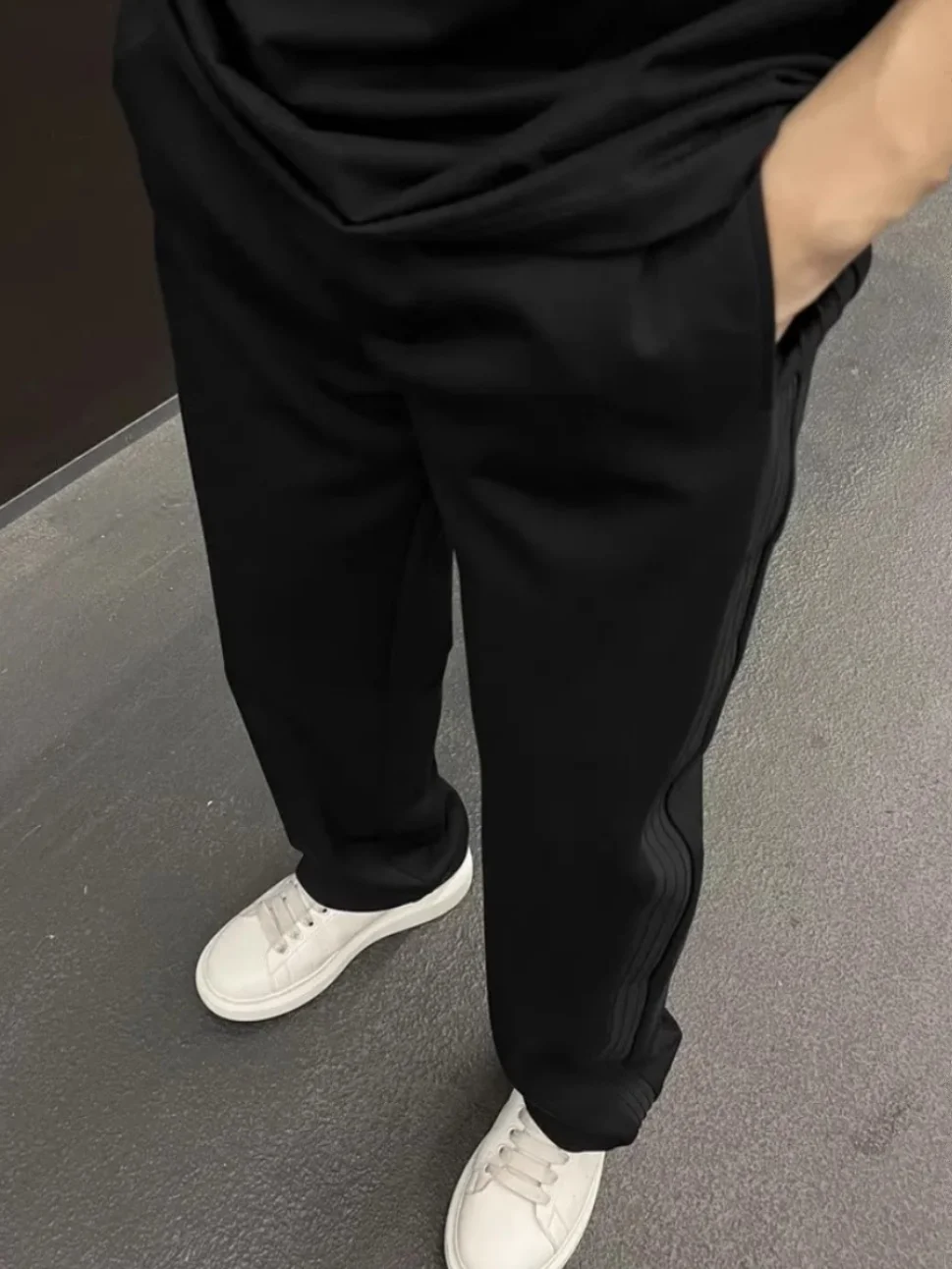 

2024 Summer Korean Style Men's Casual Pants Thin Elastic Waist Drapey Loose Fit Long Straight Leg Cool Feeling Basic Color