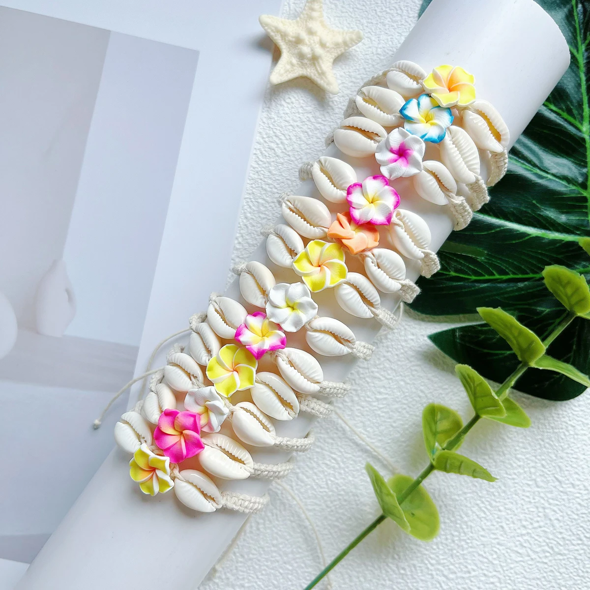 سوار على شكل زهرة من السيراميك الناعم متعدد الألوان مكون من 12 قطعة، نمط عطلة الشاطئ، أزياء ركوب الأمواج، سوار قابل للتعديل للسيدات