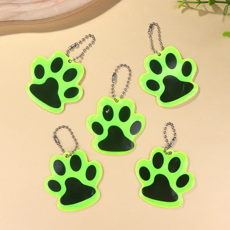 10Pcs Cute Paw Reflective Keychain Outdoor Night Safety Kids Pet Double-sided Reflective Backpack Accessories Pendant