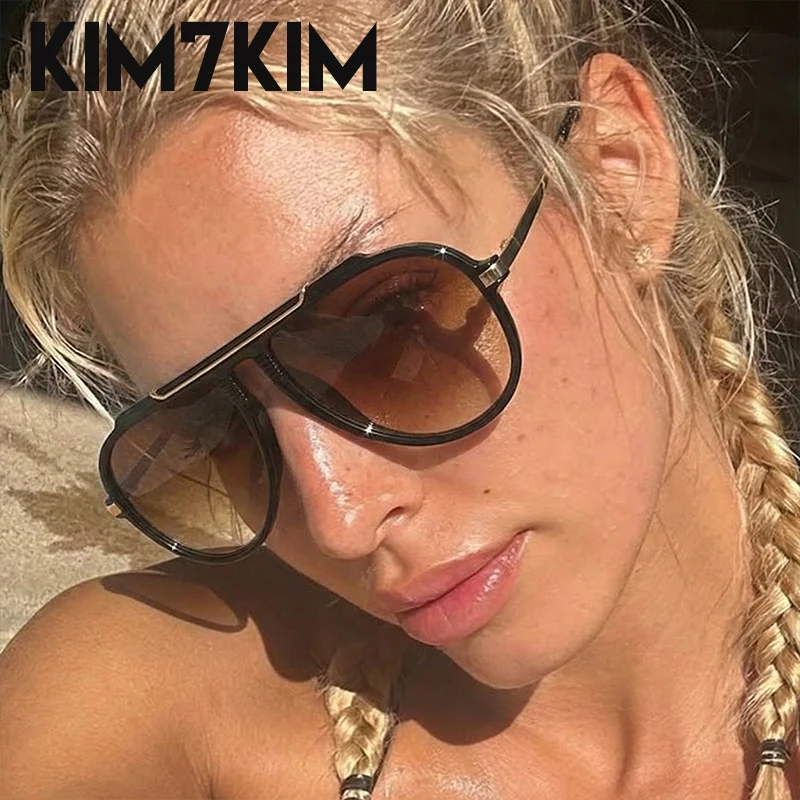 

Oversized Flat Top Vintage Pilot Sunglasses Women Luxury Retro Black Gold Frame Travel Driving Eyewear For Lady Fashion Shades