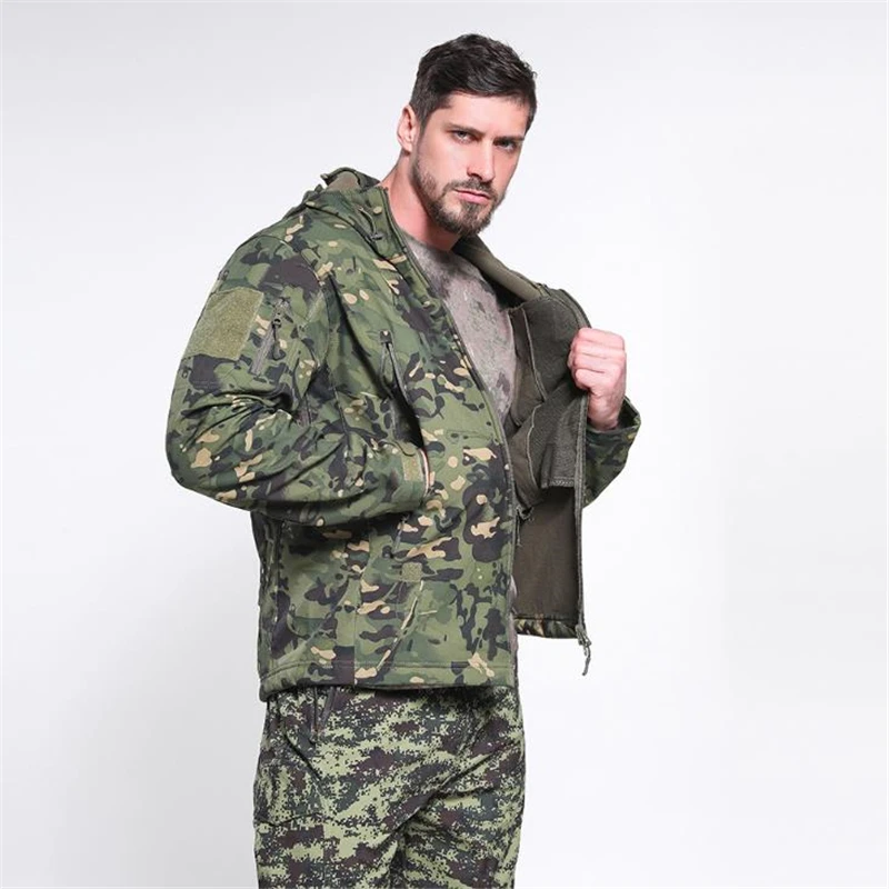 Men Casual Fleece Hooded Waterproof Jacket Male Windbreaker Camo Hunting Outwear Mens Combat Jackets Bomber Coats