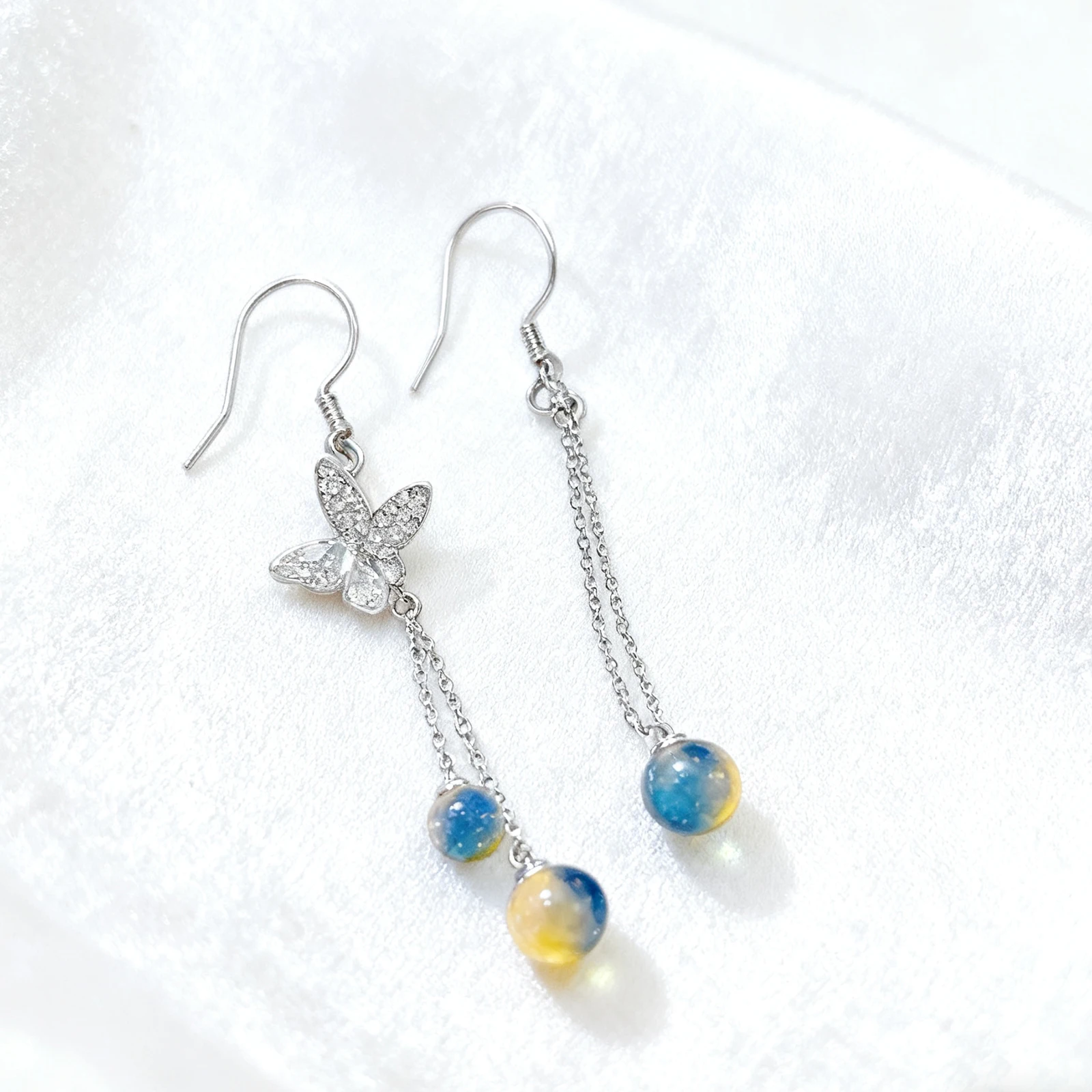 

Women'sButterfly WingEarrings Sterling Silver 8mm 10mm Round Natural Baltic Amber Drop Dangle Romantic Love Gift for Her Jewelry