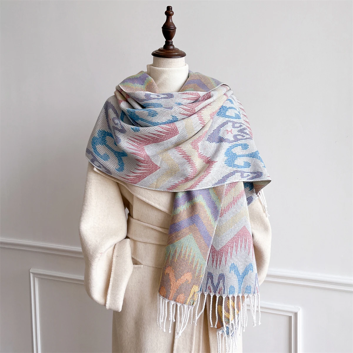 

[T843] 65*180 см, роскошный дизайнерский зимний теплый женский жаккардовый шарф, толстый имитация кашемира, шаль с кисточками, накидка на шею, одеяло из пашмины