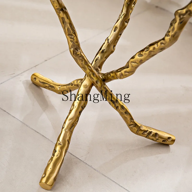 โต๊ะน้ำชาเล็กๆ สไตล์หรูหรา ทำจากทองเหลืองแท้ สำหรับวางข้างโซฟาในห้องนั่งเล่น