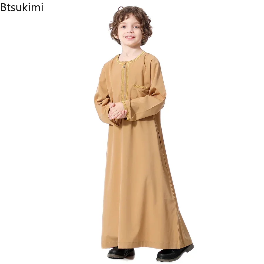 New2024 dubai árabe muçulmano crianças meninos roupas abaya caftan robes islâmico ramadan roupas oman árabe qatar criança kaftans trajes