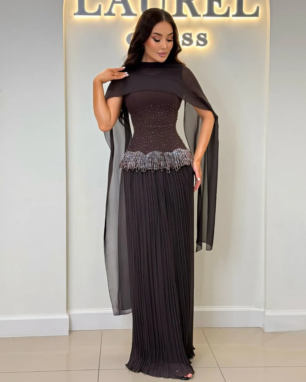 Customized Formal Chiffon Pleat Sequined Straight O-Neck Long Quinceanera Dresses Bespoke Occasion High Quality