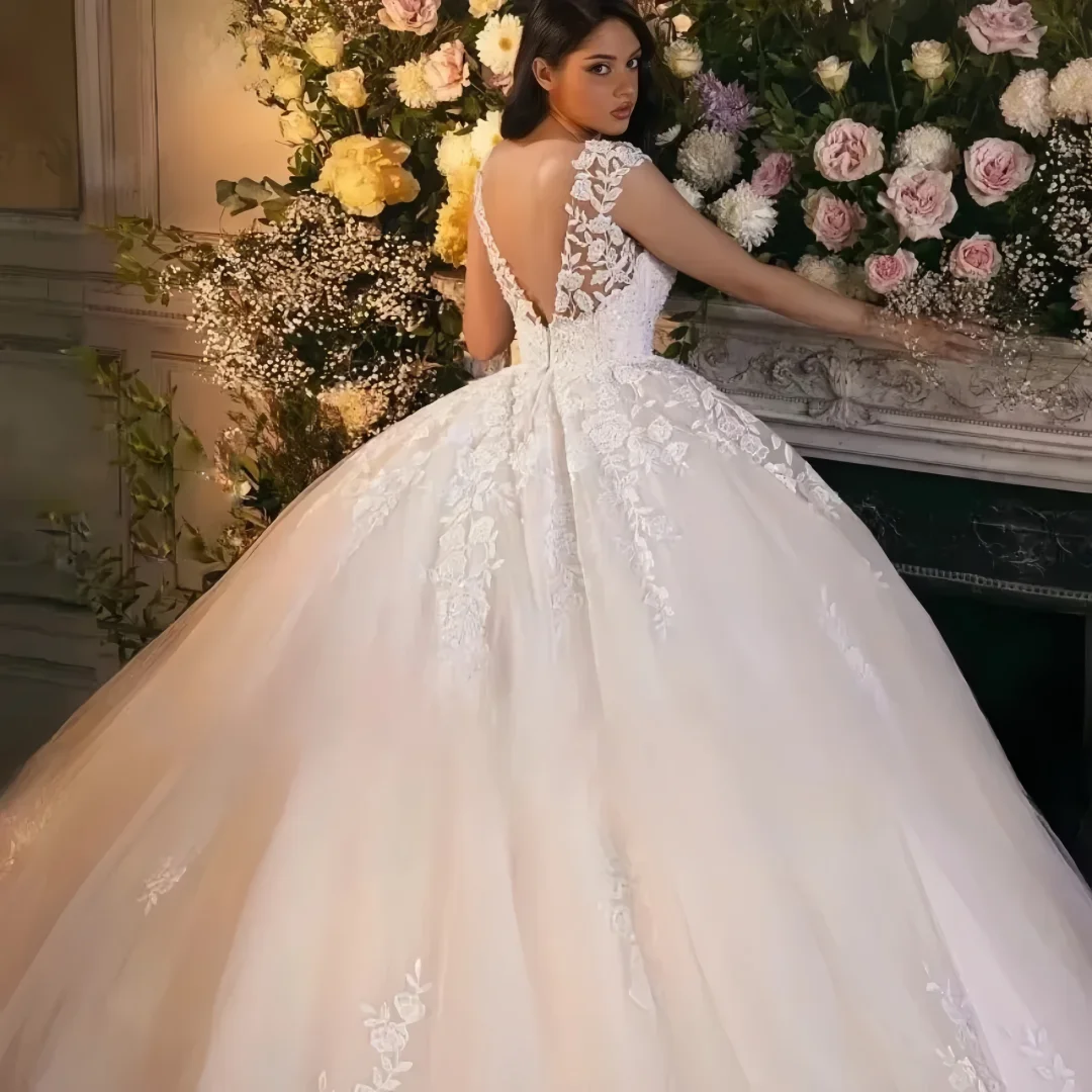 Vestido de novia de princesa con apliques de encaje, elegancia personalizada, elegante, cuello redondo, mangas casquillo, vestidos de novia sin espalda