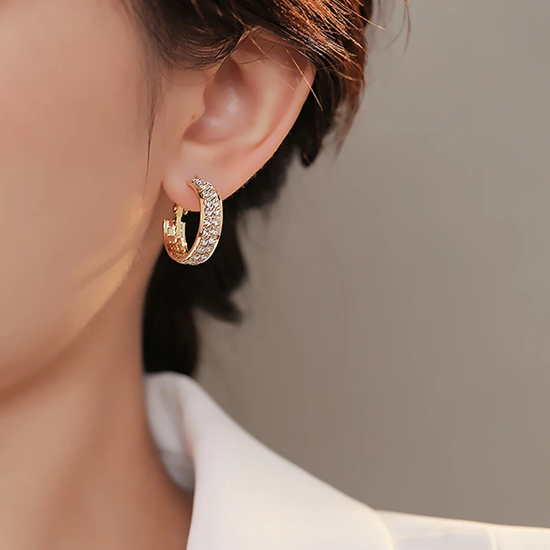 New Classic Copper Alloy Zirconium Drill Metal Hoop Earrings For Woman Fashion Korean Jewelry Temperament Girl\'s Wear earrings