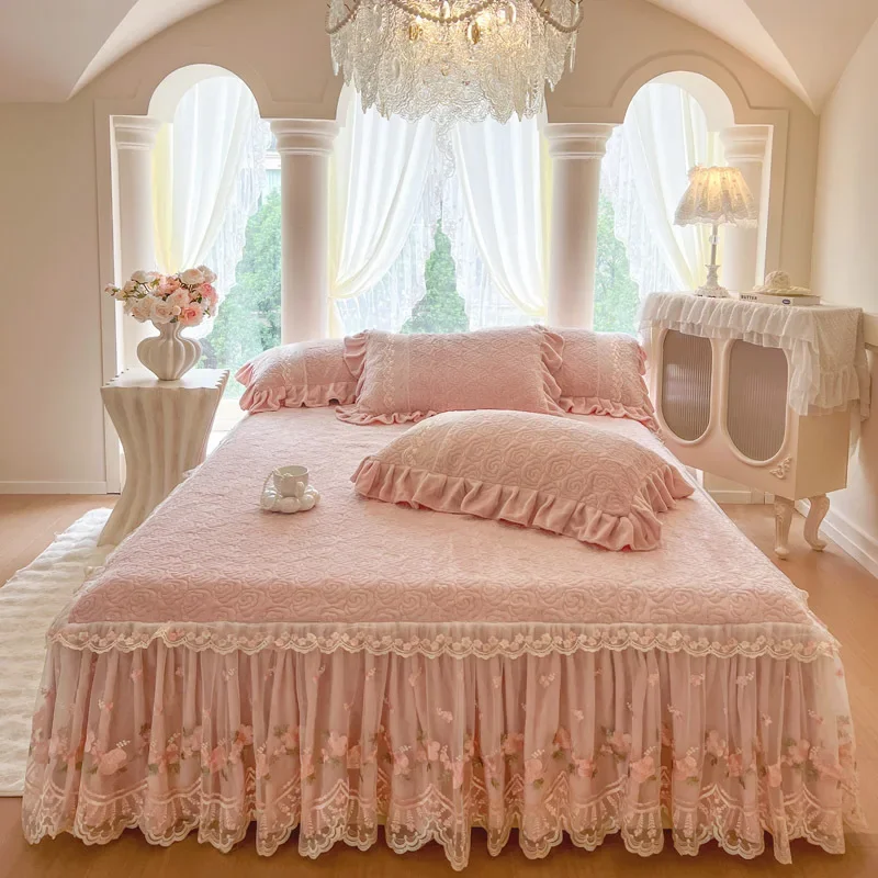 Romantic Decorative Lace Bed Skirt Three Piece Set with Pillowcase Thicken Beds Cover Four Season Universal Anti Slip Bedspread