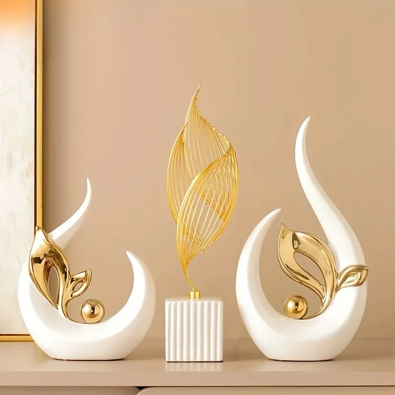 

New Creative High-end Ceramic Statues Nordic Luxury Living Room Decorations Home and Office Desk Handicrafts and Ornaments