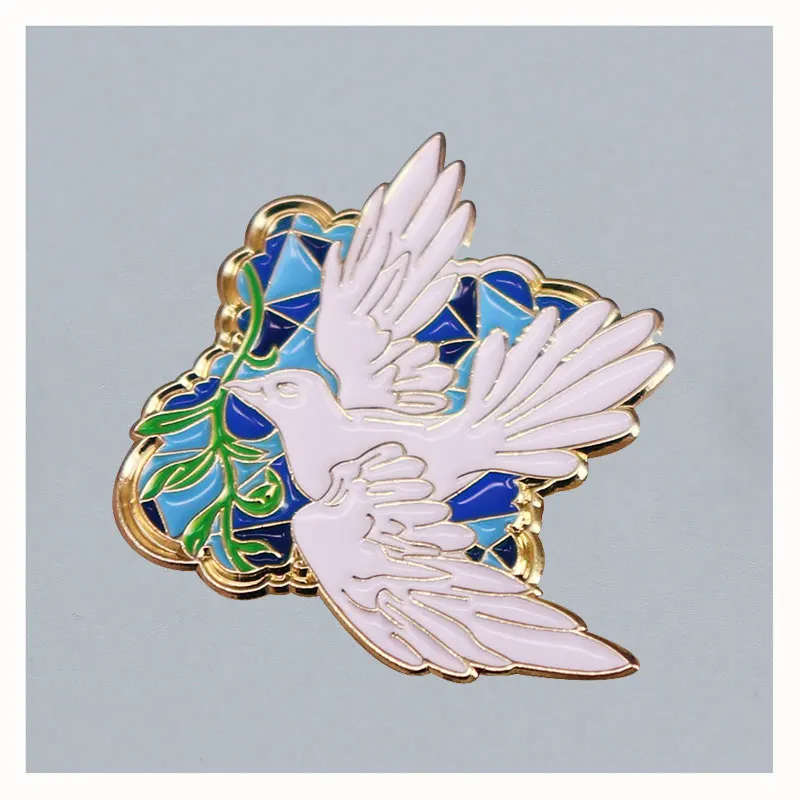 Cute Cartoon Comic Brooch Originality Lapel Peace Pigeon Insignia Denim Jacket Backpack Pin Decoration Fashion Gifts Accessories