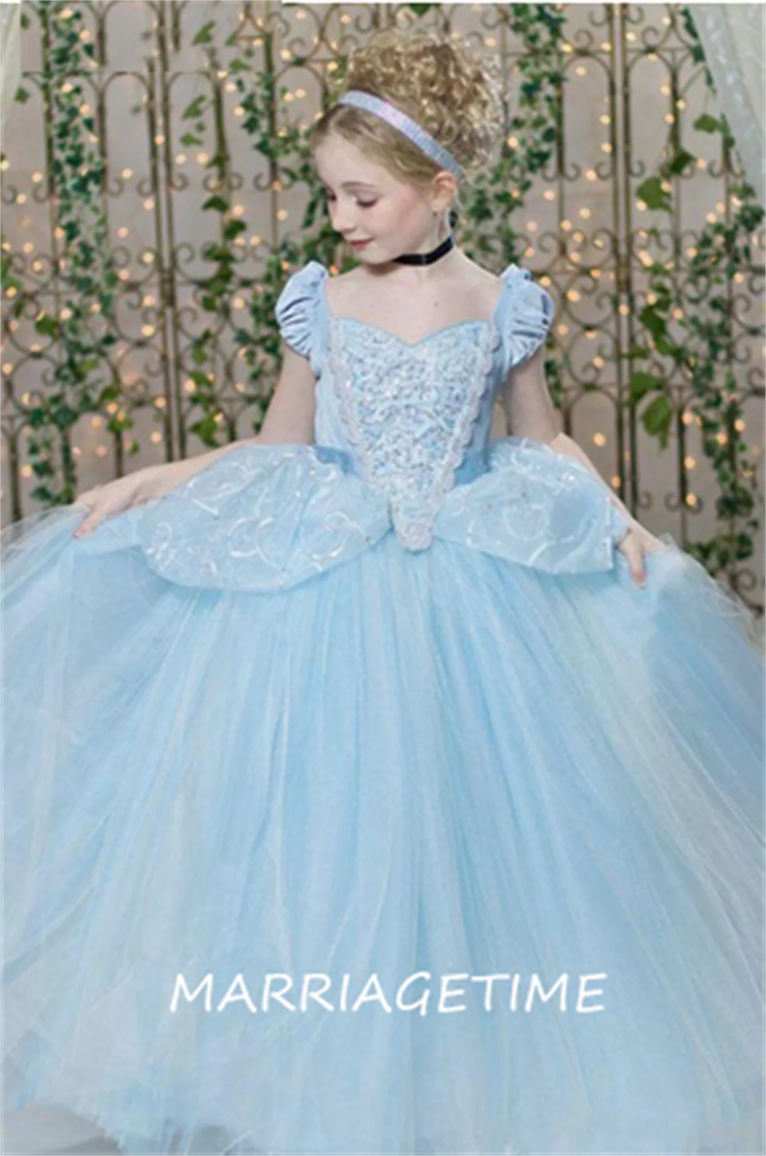 

Cinderella Pageant Dresses For Teens Short Cap Sleeve Pleats Sequins Sky Blue Kids Ball Gown Girl Birthday Prom Dress