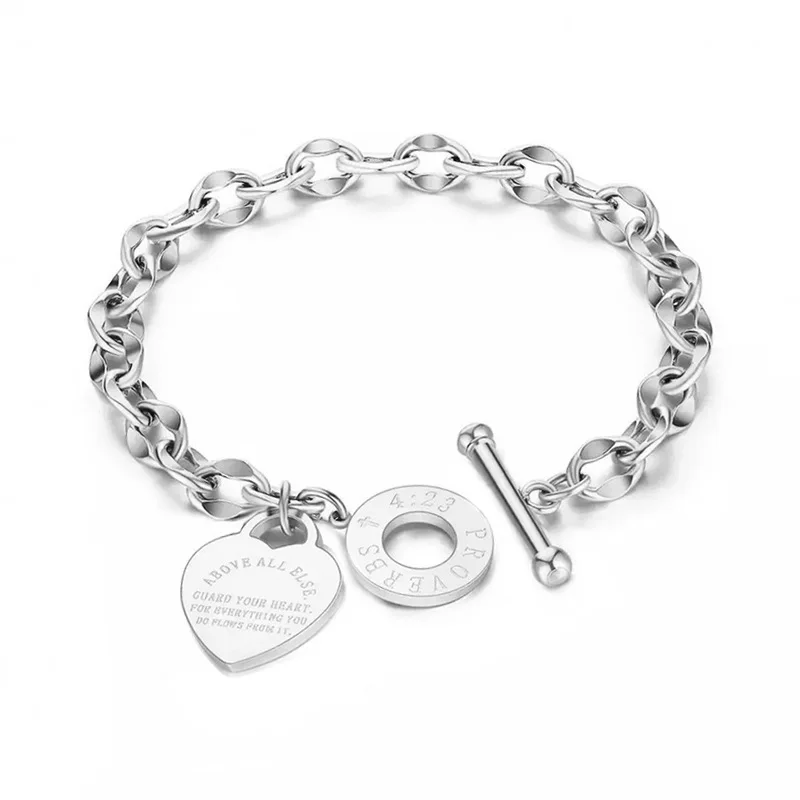 

European and American ins wind stainless steel chain peach heart love bracelet niche design versatile OT buckle titanium steel