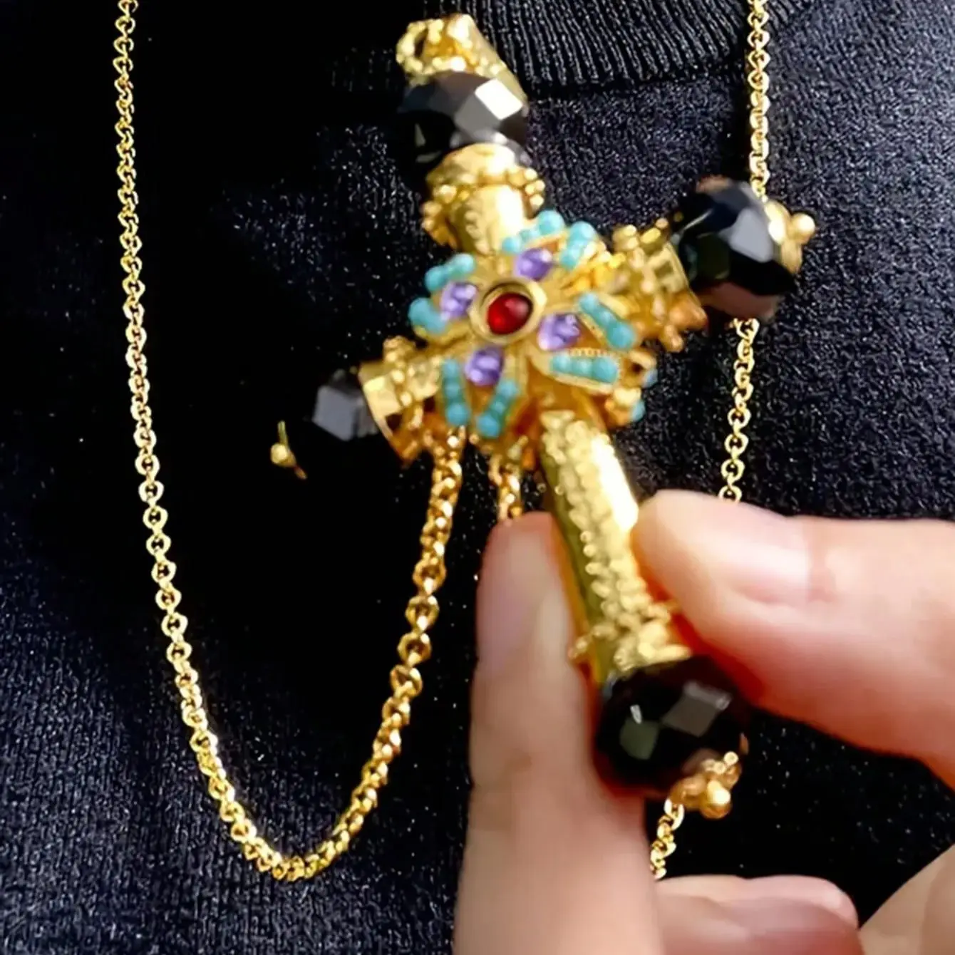 Cross Pendant Necklace With Colored Rhinestone Religious Bohemian Style Necklace Church Events & Daily Wear For Women/Men