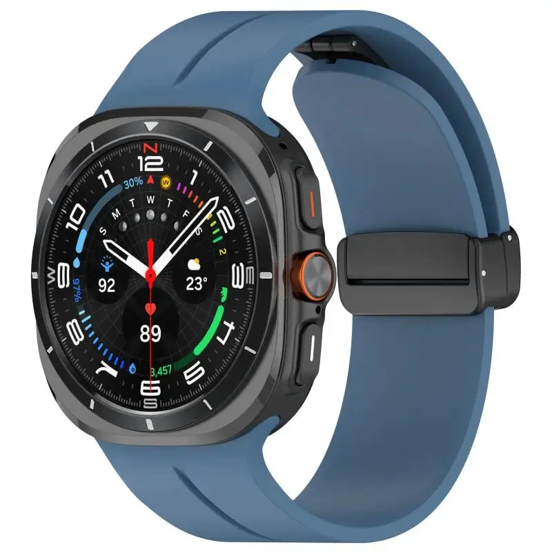 Cinturino in silicone con fibbia magnetica per Samsung Galaxy Watch Ultra 47mm Bracciale sportivo di ricambio per Galaxy Watch 7 Ultra Correa