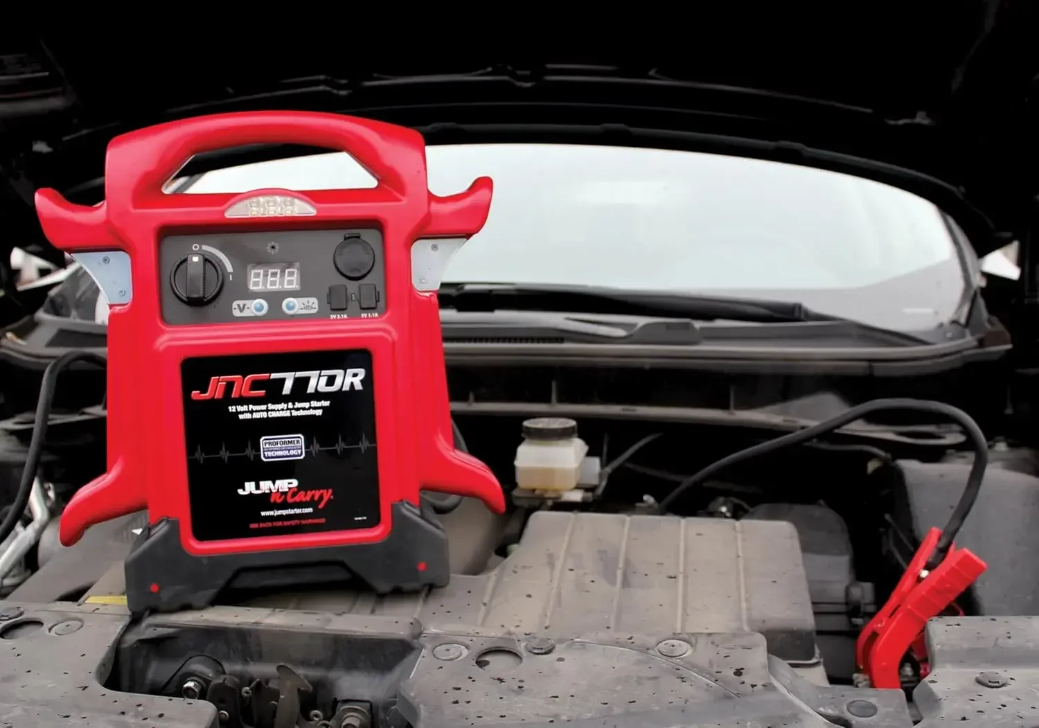 [XMSJ-مخزون محدود، اشتر الآن! ]Jump-N-Carry 1700 Peak Amp JNC770R Premium - أحمر 12 فولت Jump Starter