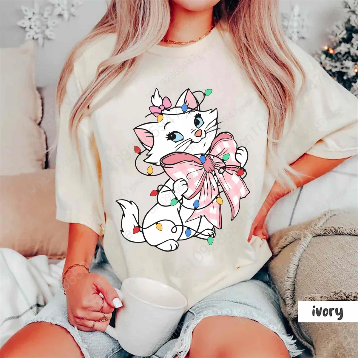 Cute Marie Cat Coquette Bow Christmas Lights Shirt the Aristocats T-shirt Very Merry Christmas Party Tee Summer Women's T-shirt