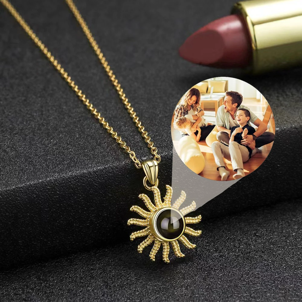 

Customized Projection Photo Sunflower Pendant in 100 Languages Photo Projection Style Necklace Commemorative Day Gift