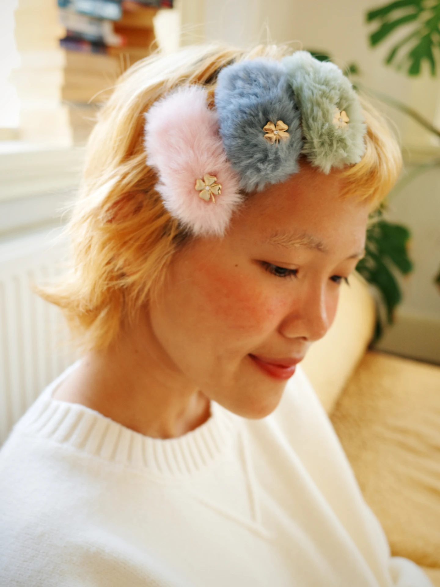

Lucky Four Leaf Clover Hair Clip Women's Cute Side Clip Plush Hair Accessories Headwear Elegant Christmas Gift