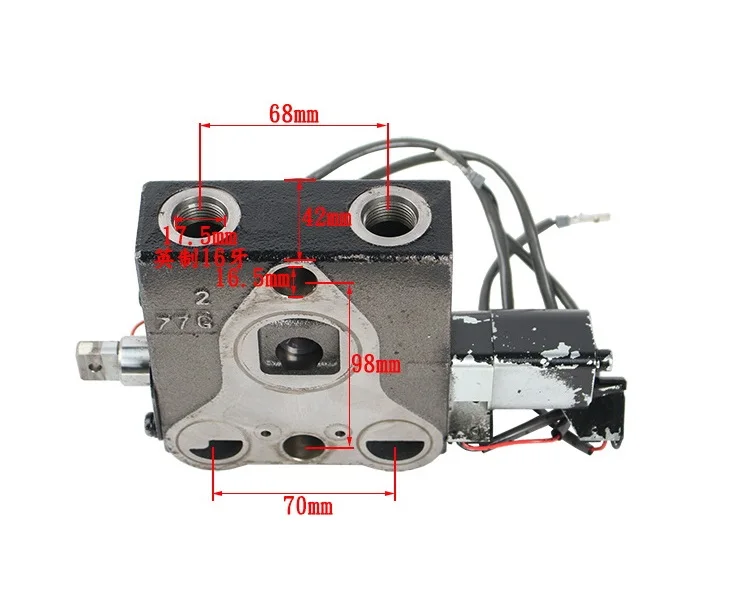 Forklift Part 67607-36770-71 Control Valve Section (for 8FD35-80N)