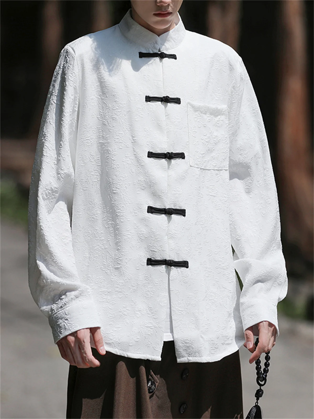 

New Chinese Sle Stand Collar Button down irt Jaet Men's Loose Trendy High End Feel Floral Embroidery White irt