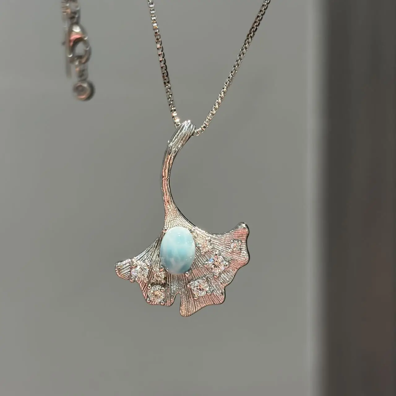 Natural Blue Opal Ginkgo Leaf Necklace Crystal Pendant Minimalist Versatile Daily Jewelry For Women