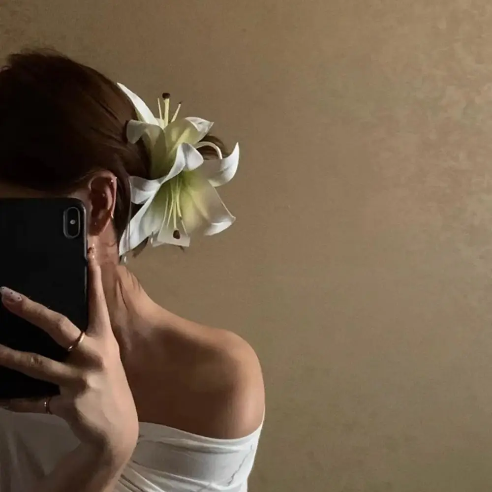 

Bohemia Barrettes Lilium Flower Hair Claw Large Shark Clip Ponytail Clip Calla Hair Clip Korean Style Headwear Grab Clip