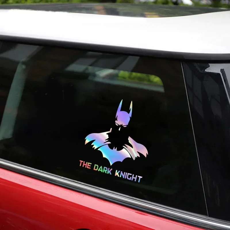 سيارة عاكس الليزر ملصق نافذة الباب الزجاج الأمامي غطاء للخدش ملصق مضاد للمياه الكرتون كول باتمان الخفافيش ملصق الديكور