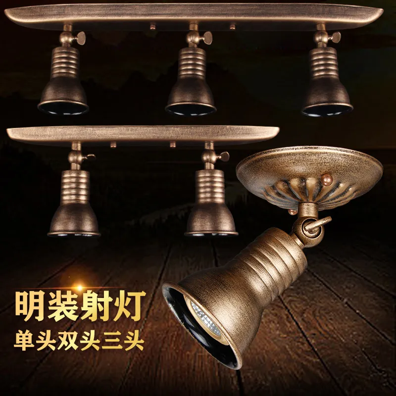 

Европейские ретро-брашированные бронзовые накладные светильники без отверстий, с двумя или тремя головками, регулируемым углом наклона, для потолка, для гостиной.