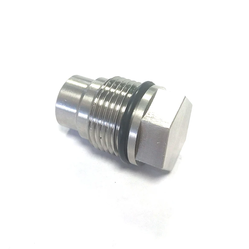 

BWD SS Race Fuel Rail Valve Plug for 2004.5-2010 6.6L Duramax Diesel LLY LBZ LMM - Performance Auto Part Car Accessories