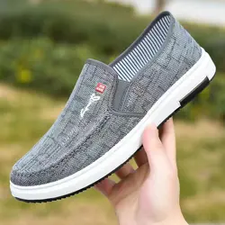 Men's Canvas Shoes with Soft Soles Casual Breathable Comfortable Sliding Sleeves Men's Cloth Shoes Men's Oxford Sneakers