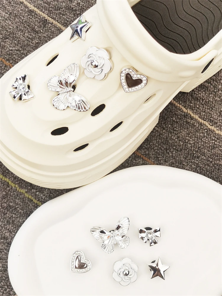 10PCS Schuh Charms Schnallen DIY Clog Zubehör Schmetterling Bowtie Decor Fit Frauen Blase Rutschen Hausschuhe Strand Tasche Sandalen Geschenke – Detail 3