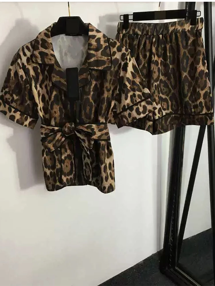 Fashion Leopard print lapel lace-up short-sleeved shirt summer new two-piece suit+elastic waist shorts casual women's suit