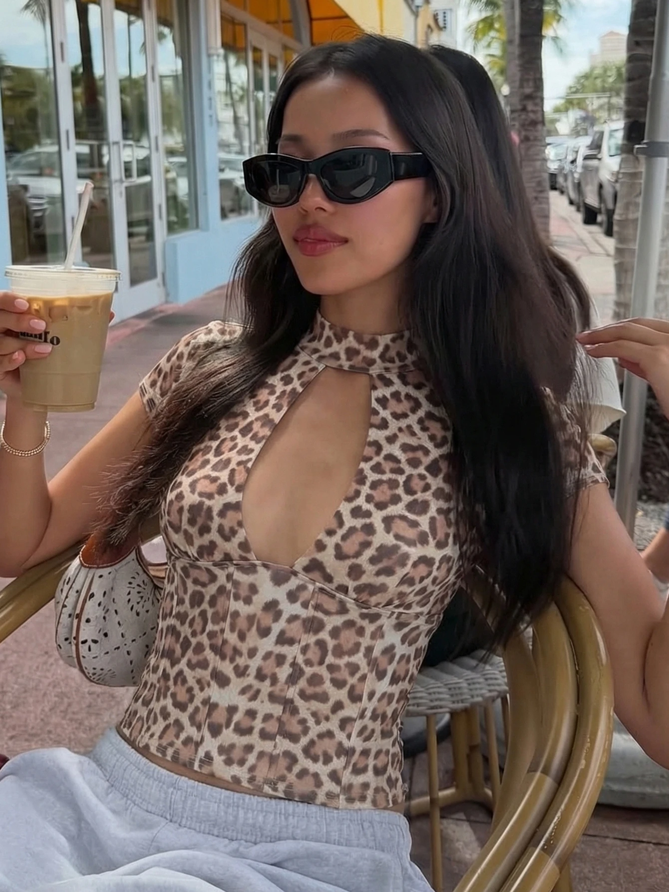 Dulzura Turtleneck Short Sleeve Backless Hollow Out Leopard T-Shirt Women'S Fashion Sexy Casual Y2K Top Party Club Street Outfit