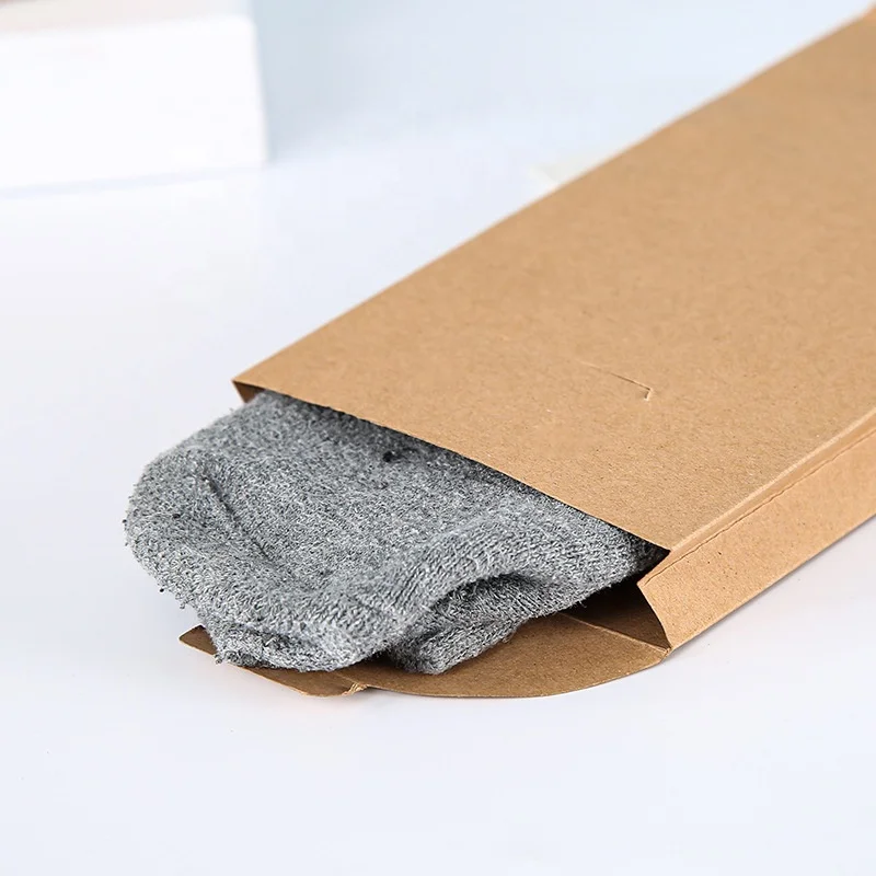 Kunden spezifisches Produkt 、 umwelt freundlicher Umschlag kunden spezifisches Logo braunes Kraft papier Socken box Bastel socken verpackung mit Fenster