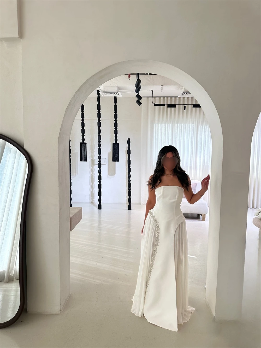 Customized Simple White Chiffon Celebrity Gowns Formal Strapless Sleeveless Evening Dress Elegant Straight Crystal Party Dresses