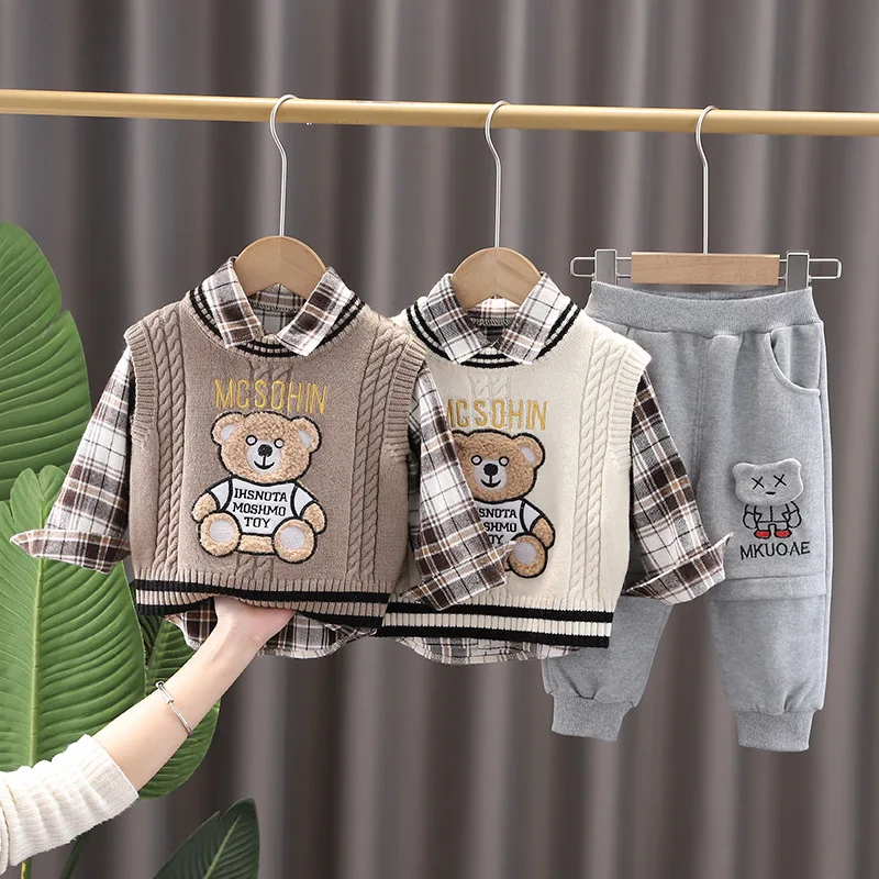 

2023 New Spring Autumn 3PCS Boys Clothes Set Cartoon Bear Sweater Vest Long Sleeve Plaid Shirts Cotton Pants Baby Boys Suit