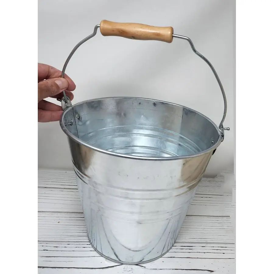 دلو معدني سعة 1.875 جالونًا مكون من 4 علب سطل فضية مع مقبض خشبي مظهر ريترو للزراعة أو الديكور، سلة هدايا، ثلج، أعلى 9.5 Heig